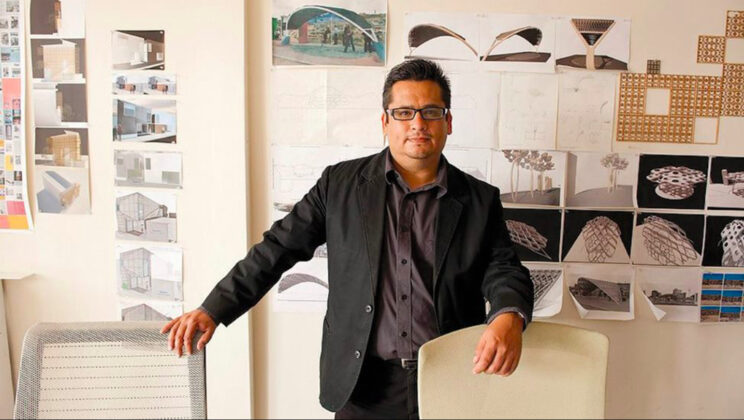 Arch. Lecturer Presents at Architects Association of Peru Roundtable