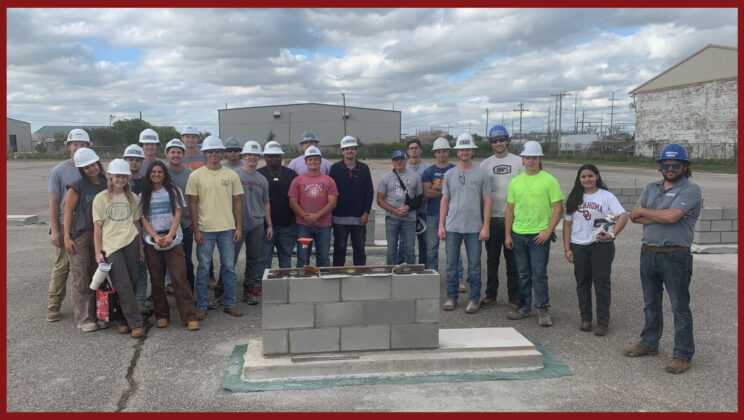 Construction Science Students Lay Concrete for Fundamentals Lab Class 